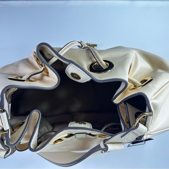 NEW Karl Lagerfeld Cream Desiree Leather Shoulder Crossbody Drawstring Bag - Picture 15 of 16